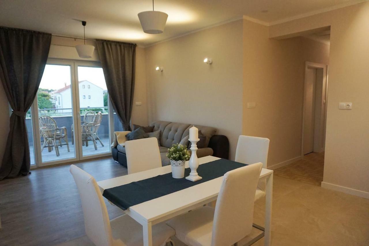 Villa Nina Biograd Na Moru Exteriör bild