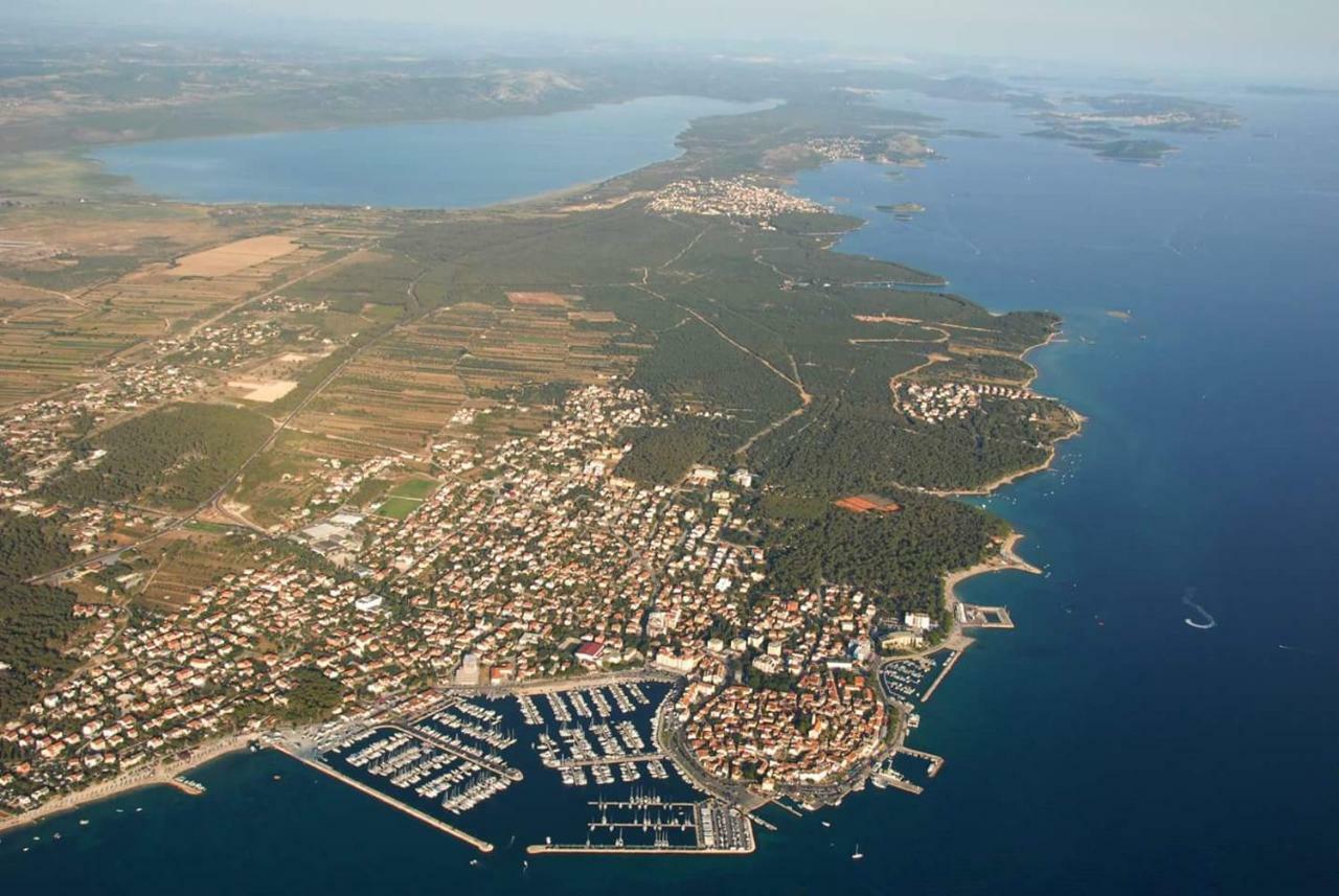 Villa Nina Biograd Na Moru Exteriör bild